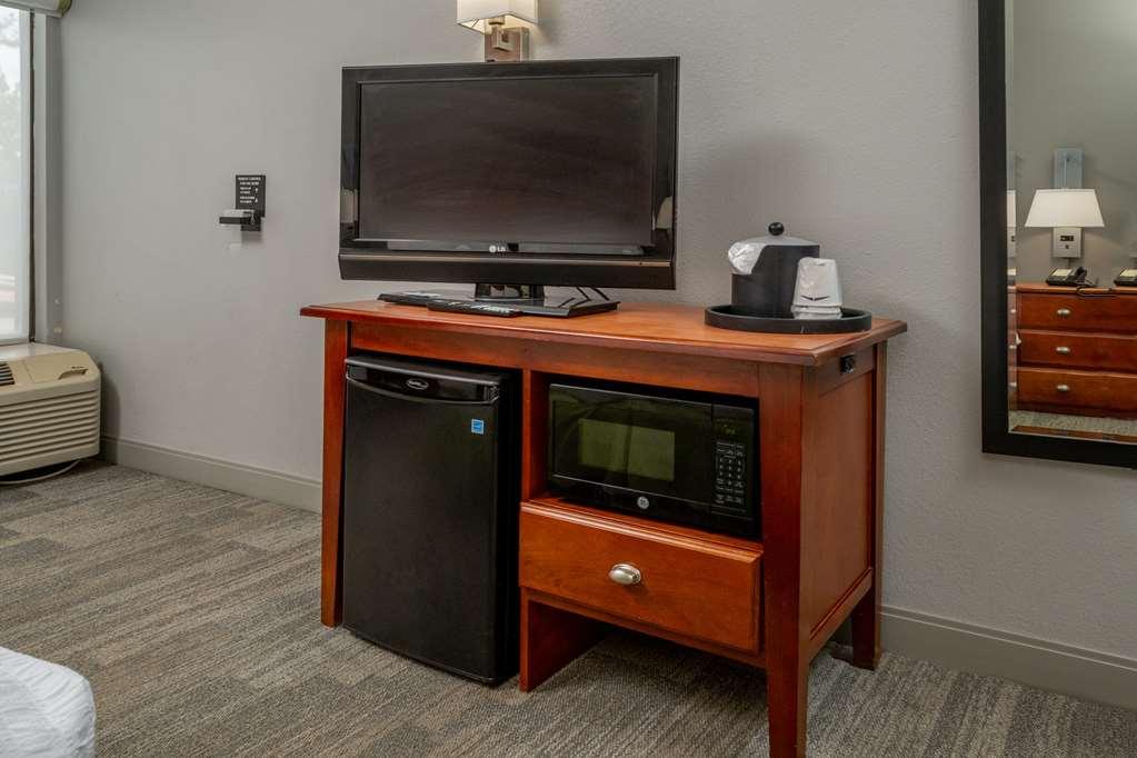 Hampton Inn Charleston Downtown Rum bild